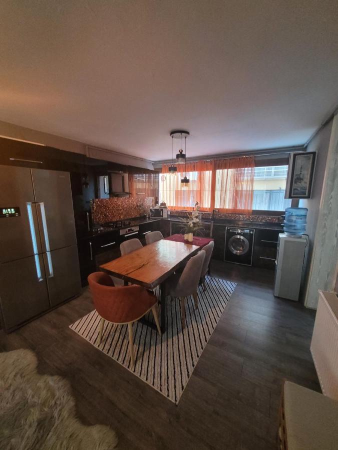 Hayat Apartman Esmirna Exterior foto